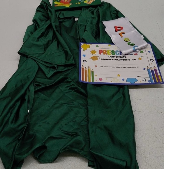 Green Preschool Graduation Cap and Gown Set - Picture 2 of 2